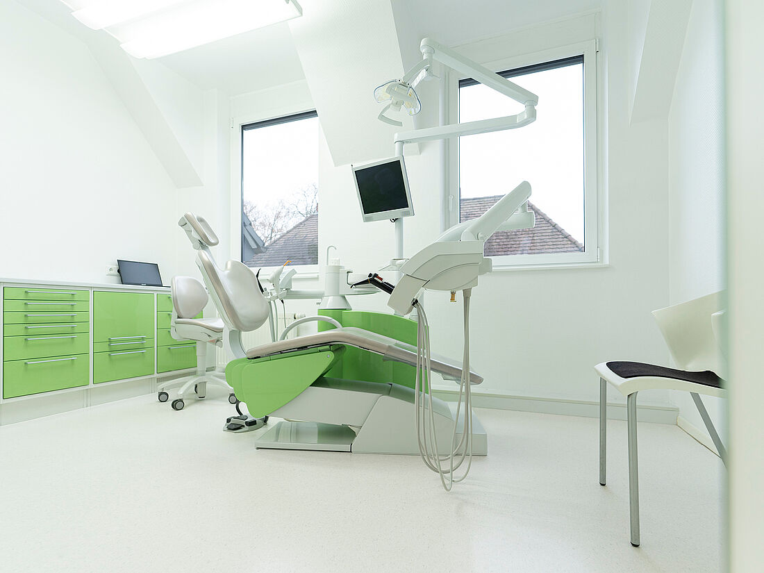 Zahnarztpraxis Rall Behandlungszimmer